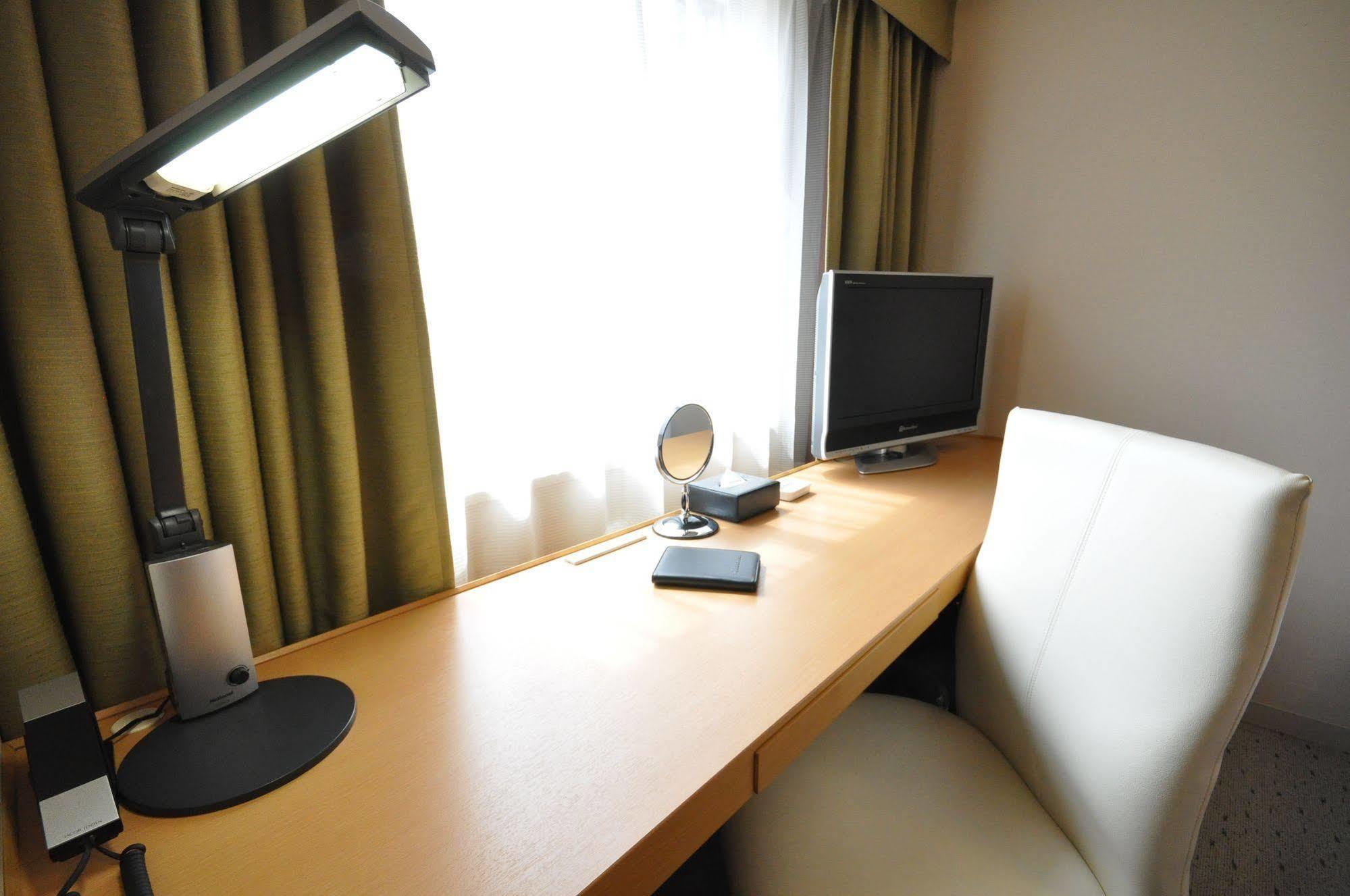 Richmond Hotel Kumamoto Shinshigai Exteriör bild